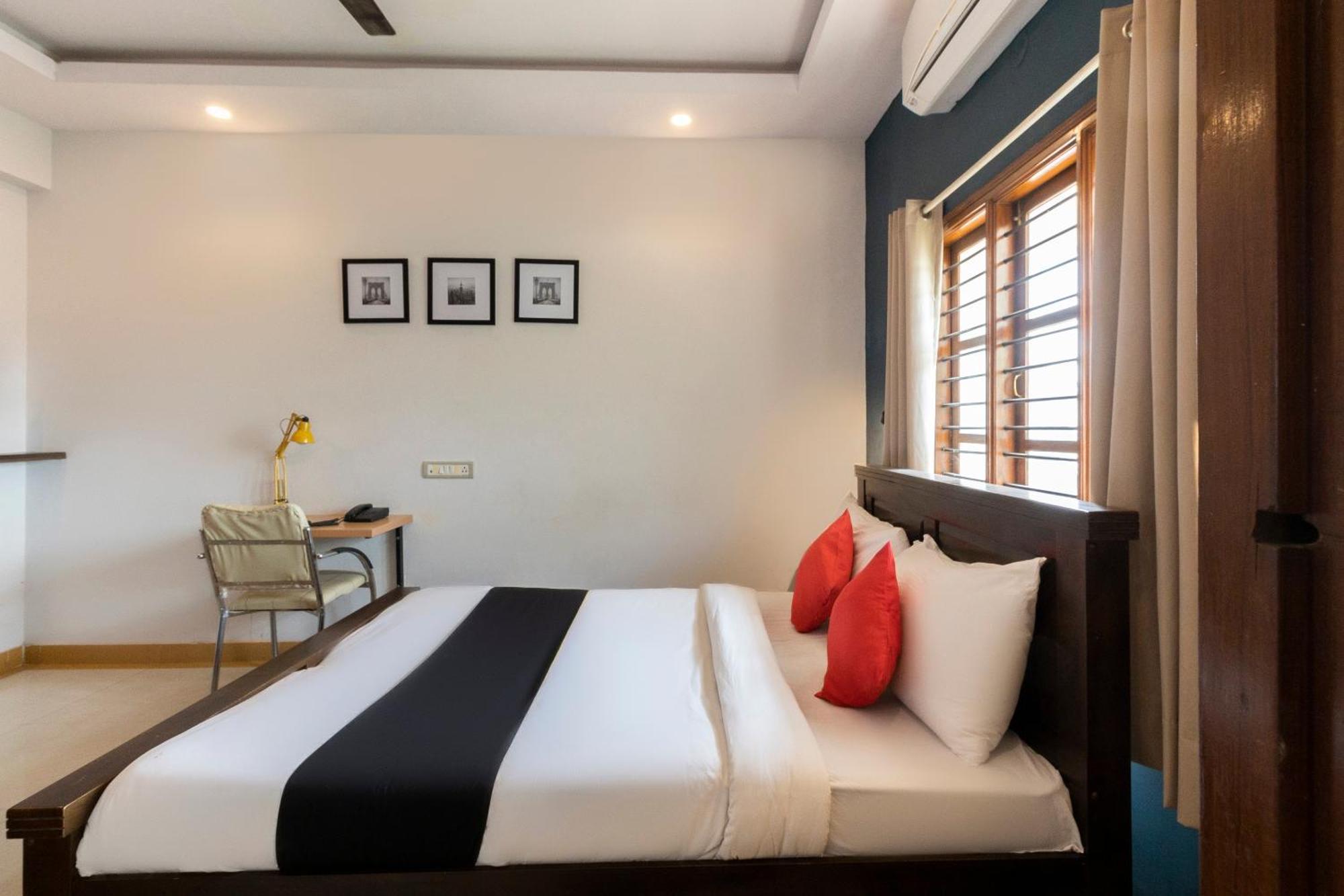Collection O Victorian Comforts Bangalore Esterno foto